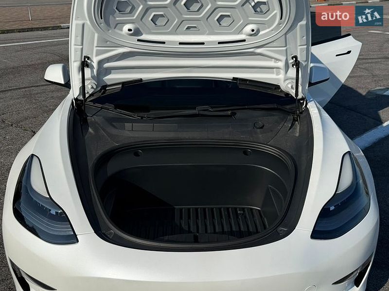 Седан Tesla Model 3 2021 в Львове фото 7 Седан Tesla Model 3 2021 в Львове