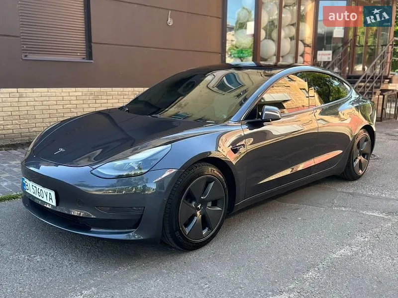 Tesla Model 3 2021