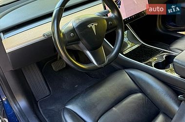 Седан Tesla Model 3 2019 в Лубнах