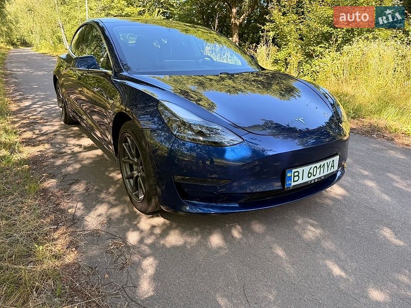 Седан Tesla Model 3 2019 в Лубнах