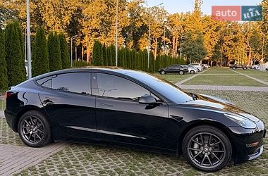 Седан Tesla Model 3 2021 в Харькове