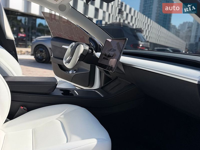 Седан Tesla Model 3 2023 в Одессе фото 17 Седан Tesla Model 3 2023 в Одессе