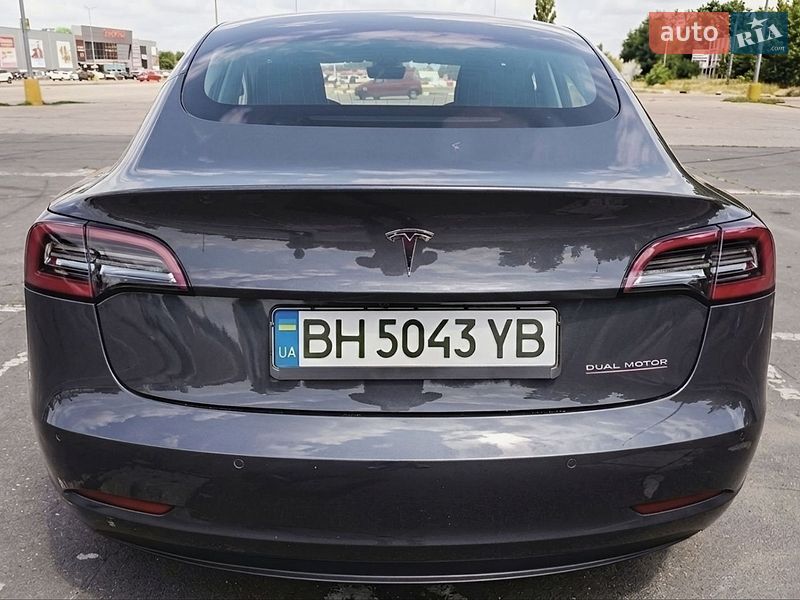 Седан Tesla Model 3 2019 в Одессе