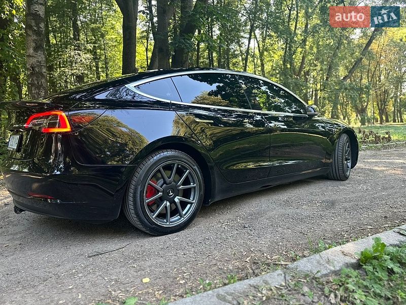 Седан Tesla Model 3 2019 в Черновцах фото 4 Седан Tesla Model 3 2019 в Черновцах