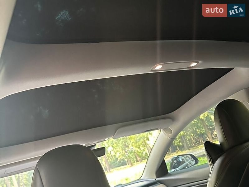 Седан Tesla Model 3 2019 в Черновцах фото 14 Седан Tesla Model 3 2019 в Черновцах