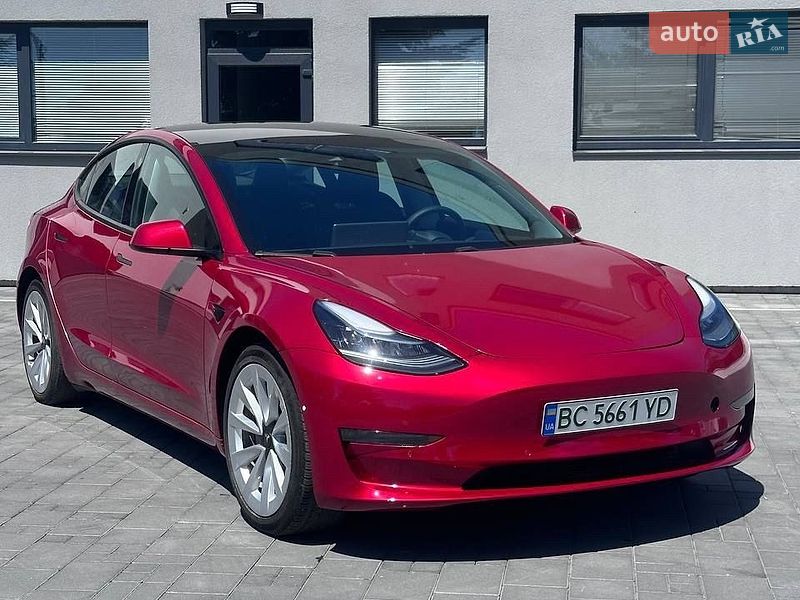 Tesla Model 3 2021