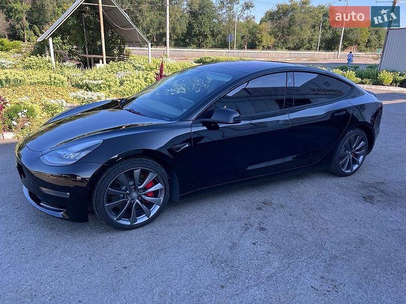 Tesla Model 3 2018