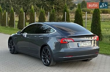Седан Tesla Model 3 2020 в Львове