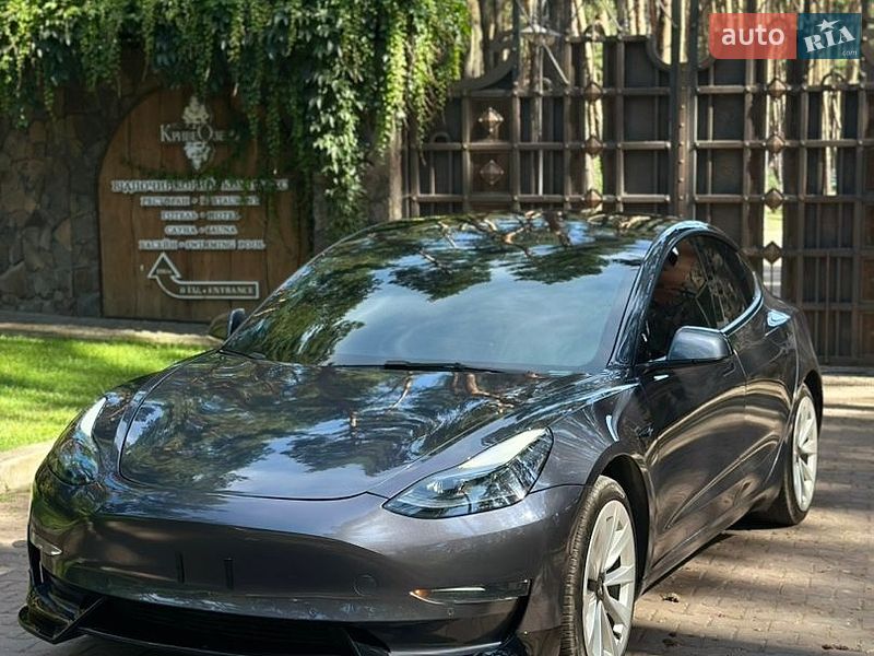 Седан Tesla Model 3 2021 в Львові фото 9 Седан Tesla Model 3 2021 в Львові