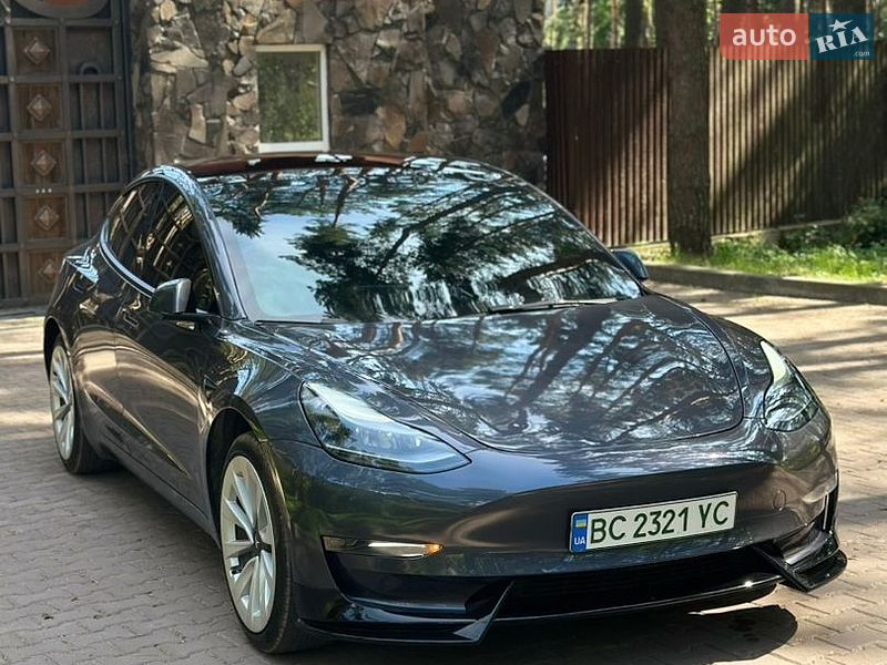 Седан Tesla Model 3 2021 в Львові фото 16 Седан Tesla Model 3 2021 в Львові