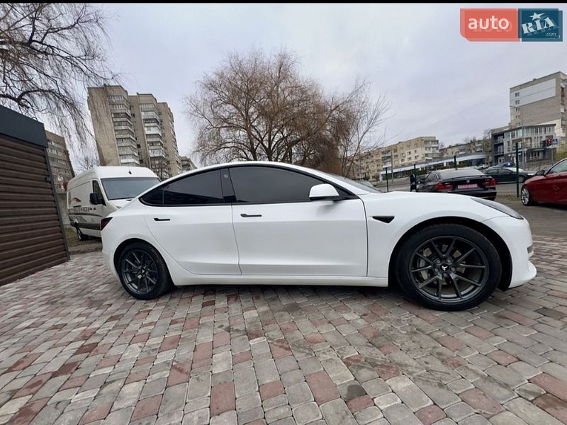 Седан Tesla Model 3 2021 в Виннице фото 5 Седан Tesla Model 3 2021 в Виннице