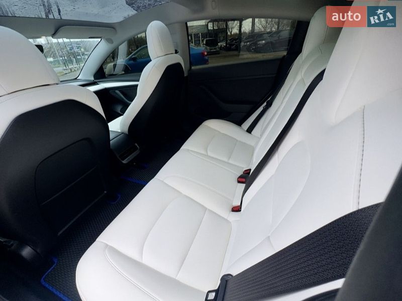 Седан Tesla Model 3 2021 в Виннице фото 13 Седан Tesla Model 3 2021 в Виннице
