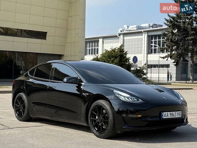 Tesla Model 3 2019