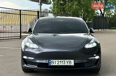 Седан Tesla Model 3 2022 в Кривому Розі