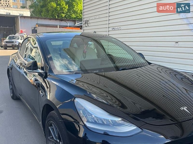 Tesla Model 3 2019 Tesla Model 3 2019