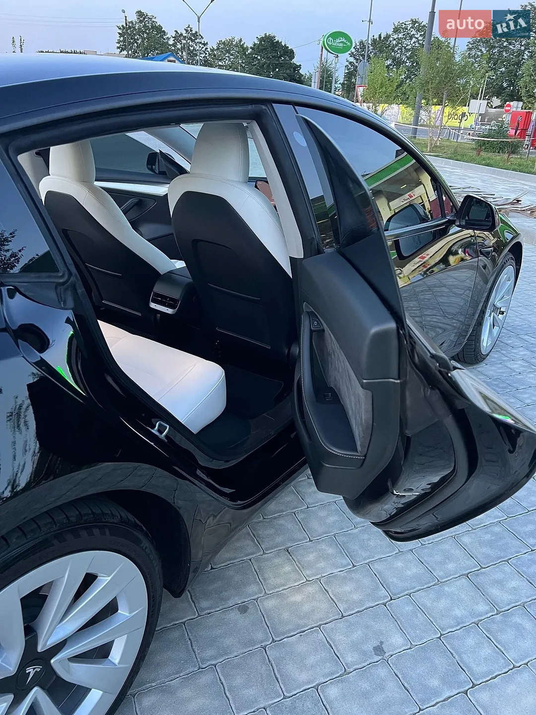 2023 Tesla Model 3 - мініатюра 25