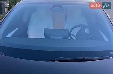 Седан Tesla Model 3 2023 в Івано-Франківську