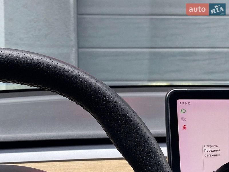 Седан Tesla Model 3 2021 в Львові