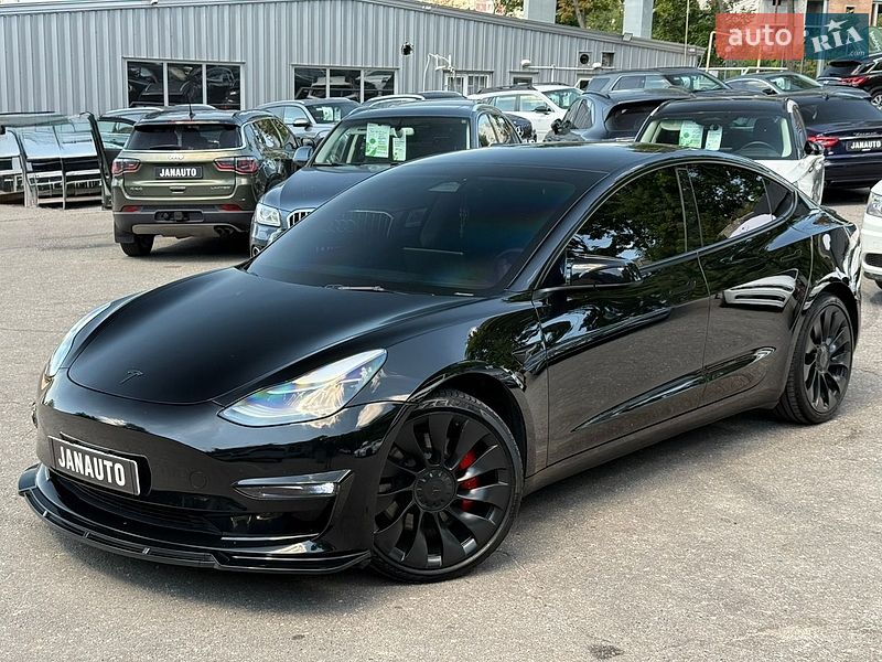 Tesla Model 3 2023