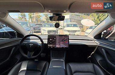 Седан Tesla Model 3 2023 в Харькове
