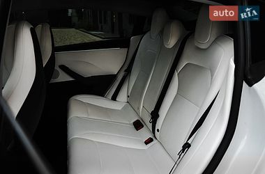 Седан Tesla Model 3 2024 в Николаеве