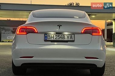 Седан Tesla Model 3 2021 в Черноморске