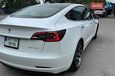 Седан Tesla Model 3 2019 в Тернополе