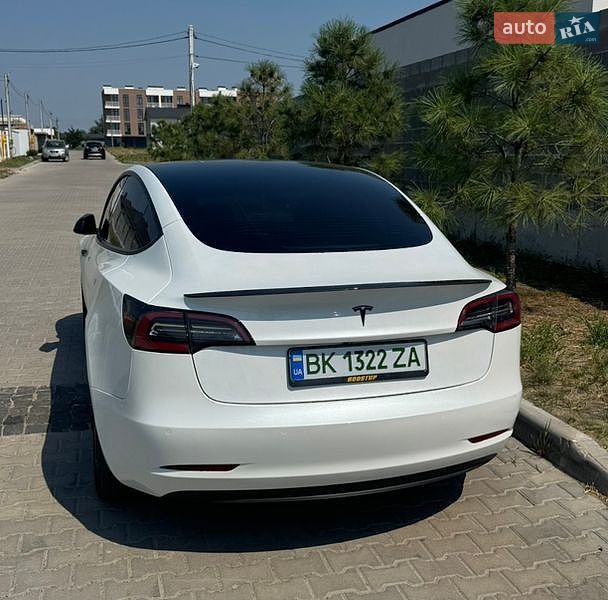 Седан Tesla Model 3 2021 в Ровно фото 2 Седан Tesla Model 3 2021 в Ровно