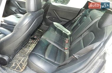 Седан Tesla Model 3 2021 в Івано-Франківську