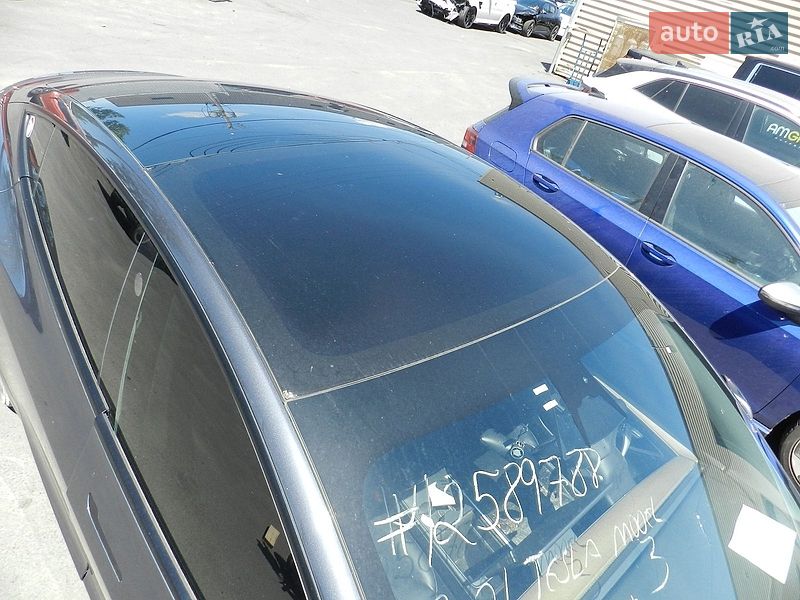 Седан Tesla Model 3 2021 в Івано-Франківську