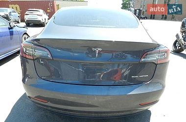 Седан Tesla Model 3 2021 в Івано-Франківську
