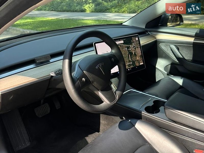 Седан Tesla Model 3 2021 в Львові фото 24 Седан Tesla Model 3 2021 в Львові