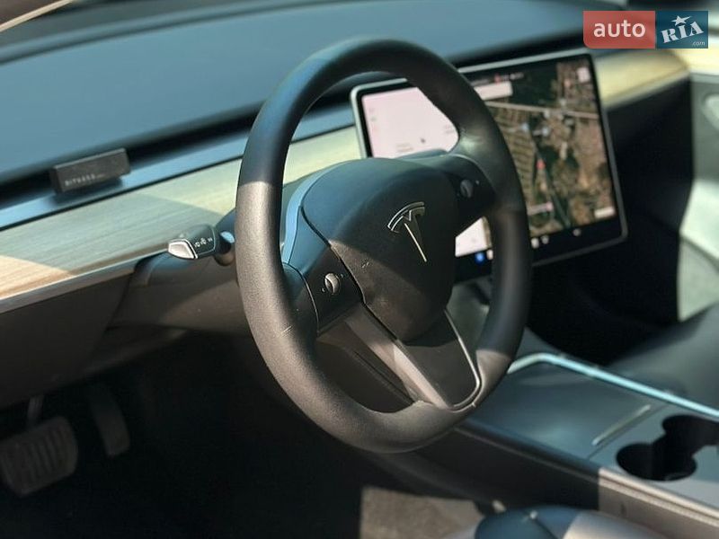 Седан Tesla Model 3 2021 в Львові фото 25 Седан Tesla Model 3 2021 в Львові