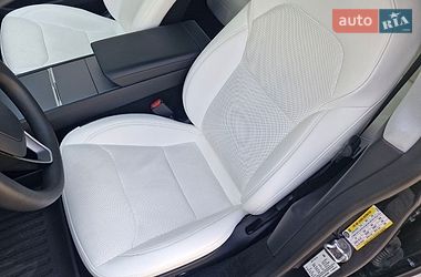 Седан Tesla Model 3 2024 в Миколаєві
