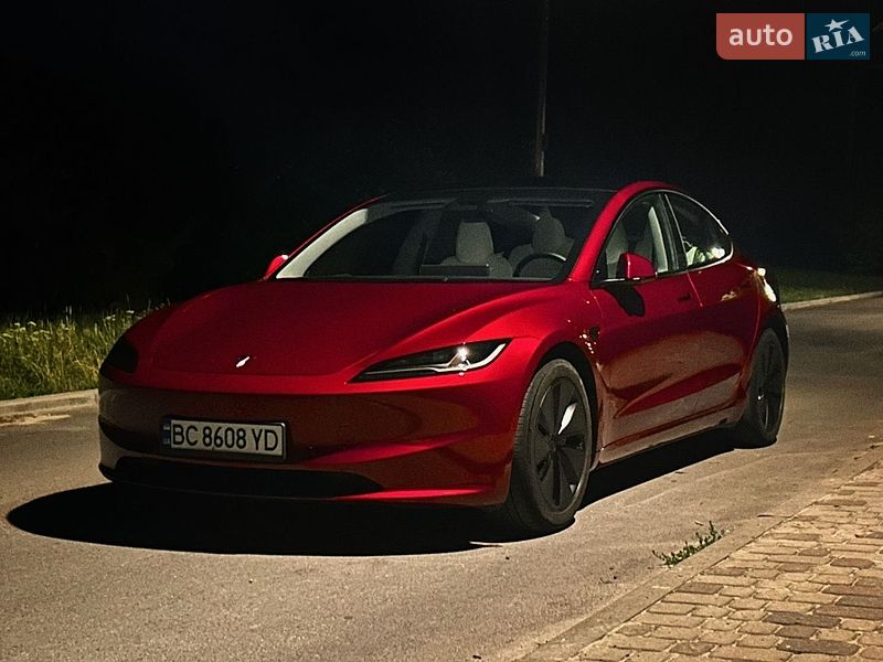 Седан Tesla Model 3 2024 в Золочеве