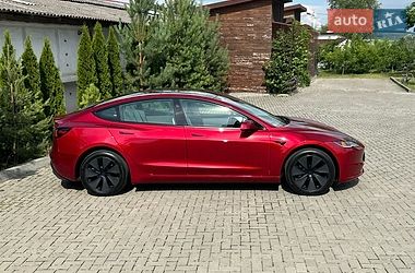 Седан Tesla Model 3 2024 в Золочеве