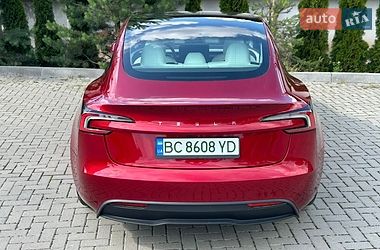 Седан Tesla Model 3 2024 в Золочеве
