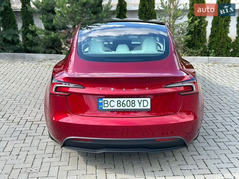 Седан Tesla Model 3 2024 в Золочеве