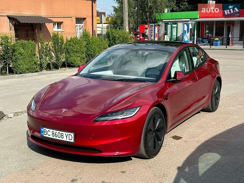Седан Tesla Model 3 2024 в Золочеве