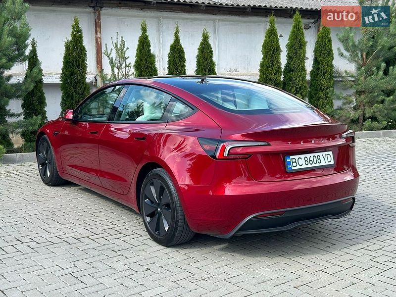 Седан Tesla Model 3 2024 в Золочеве