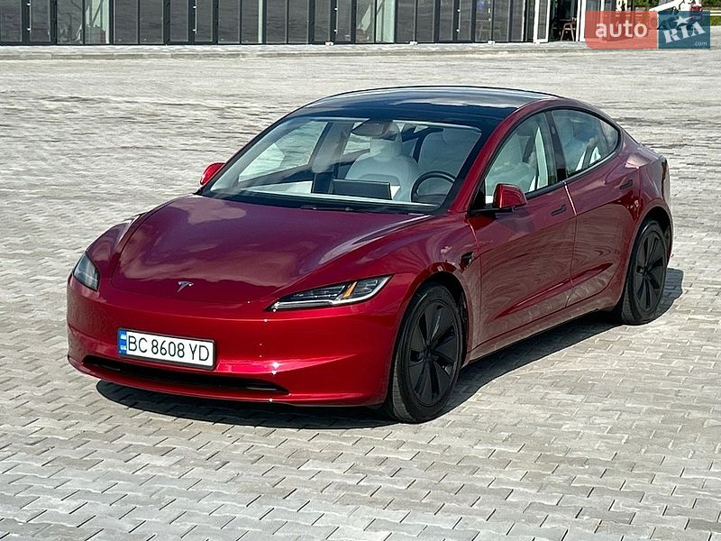 Седан Tesla Model 3 2024 в Золочеве