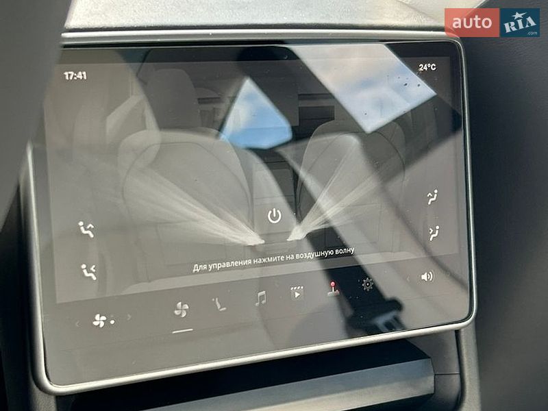 Седан Tesla Model 3 2024 в Золочеве