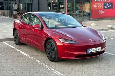 Седан Tesla Model 3 2024 в Золочеве