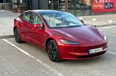 Седан Tesla Model 3 2024 в Золочеве