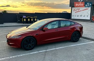 Седан Tesla Model 3 2024 в Золочеве