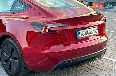Седан Tesla Model 3 2024 в Золочеве