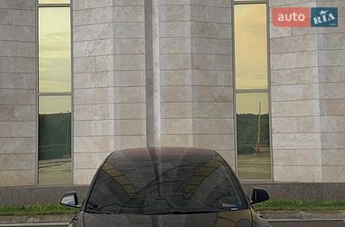 Седан Tesla Model 3 2019 в Києві
