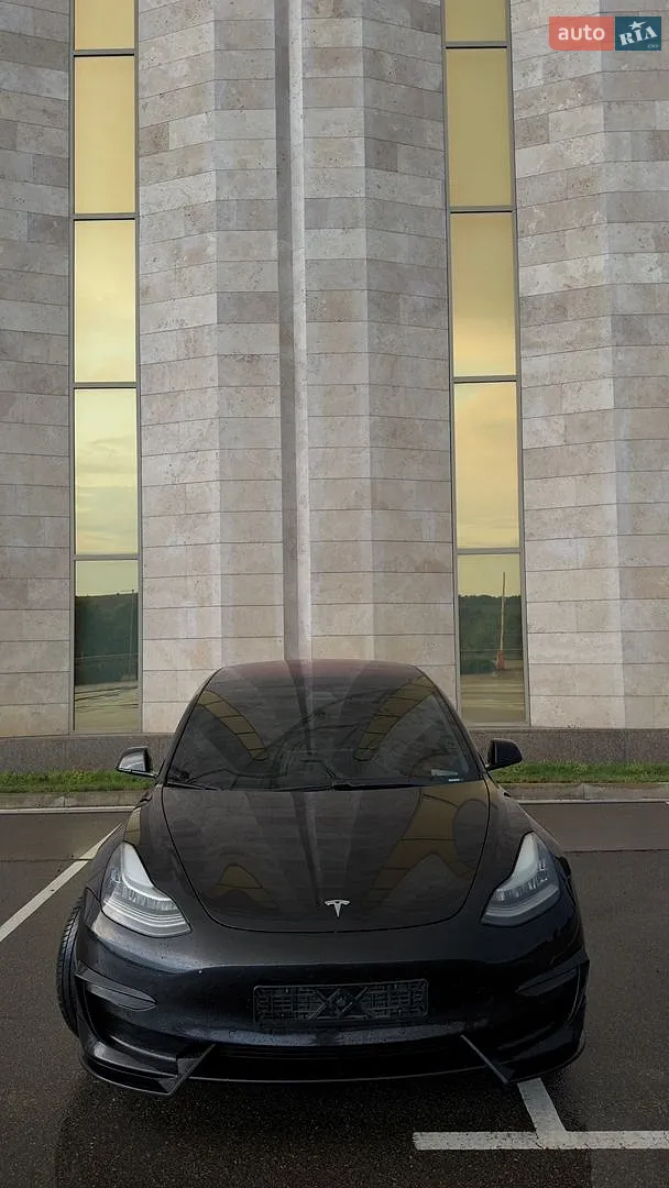 2019 Tesla Model 3 - мініатюра 4