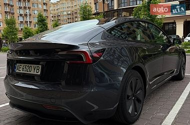 Седан Tesla Model 3 2024 в Киеве