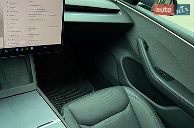 Седан Tesla Model 3 2024 в Киеве